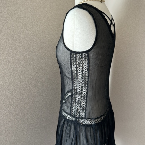 Aritzia Black Silk Lace Top in XS - Picture 4 of 9